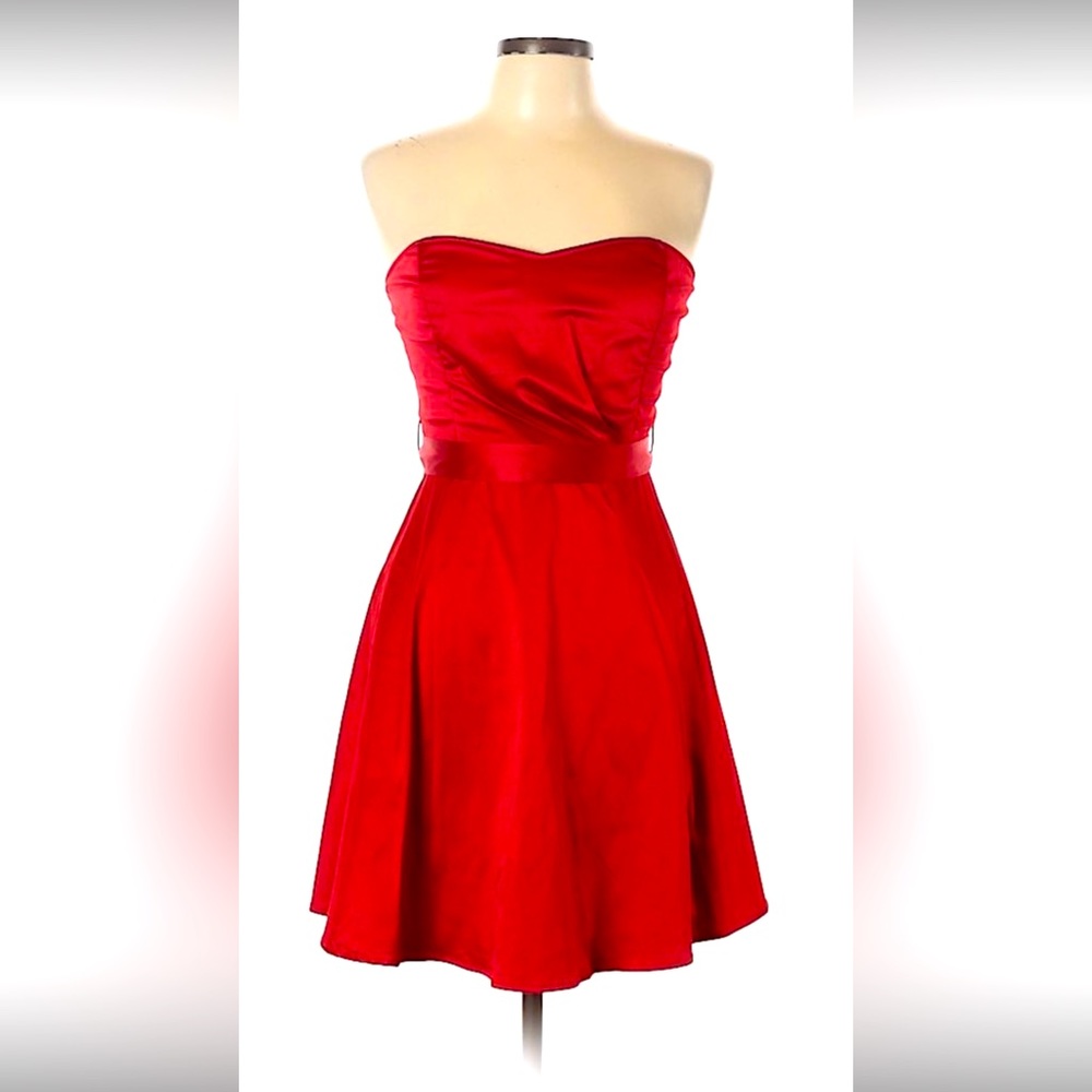 Tropical Wear Red Cocktail dress. Size Large fits similar to size 8/10